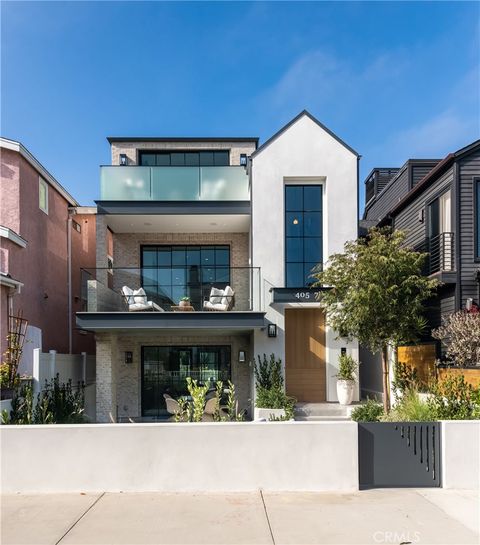 A home in Manhattan Beach