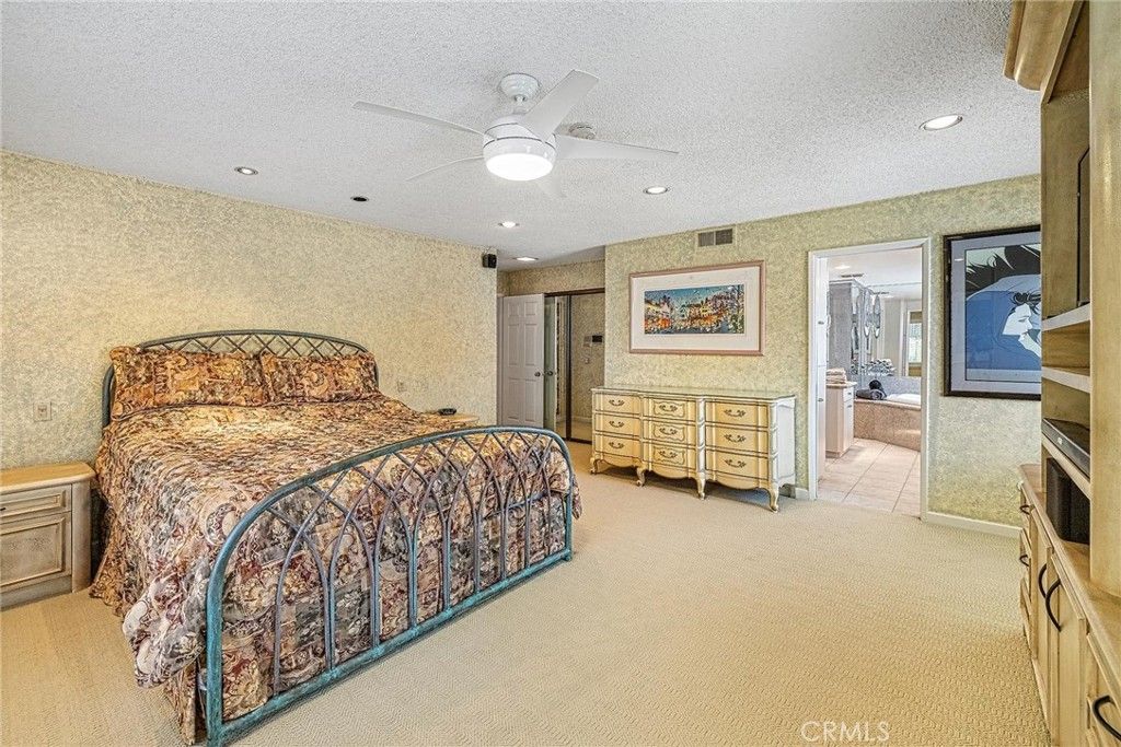 listing image 13076870434068747311