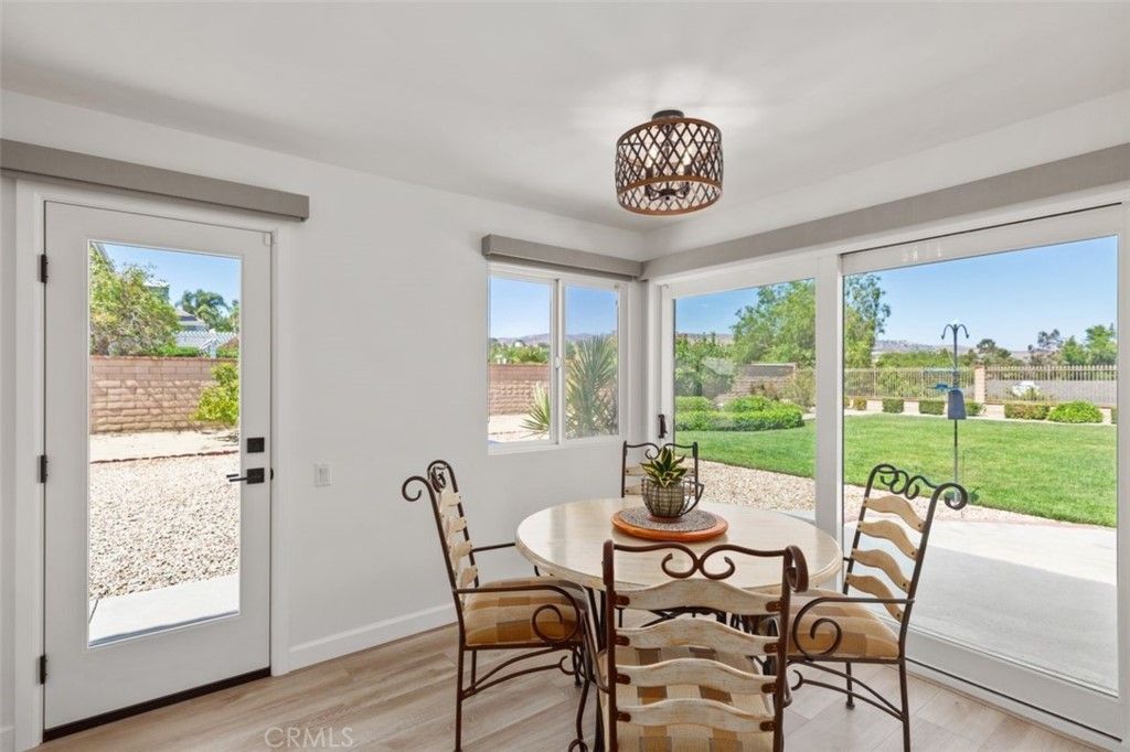 listing image 130720792485275648069