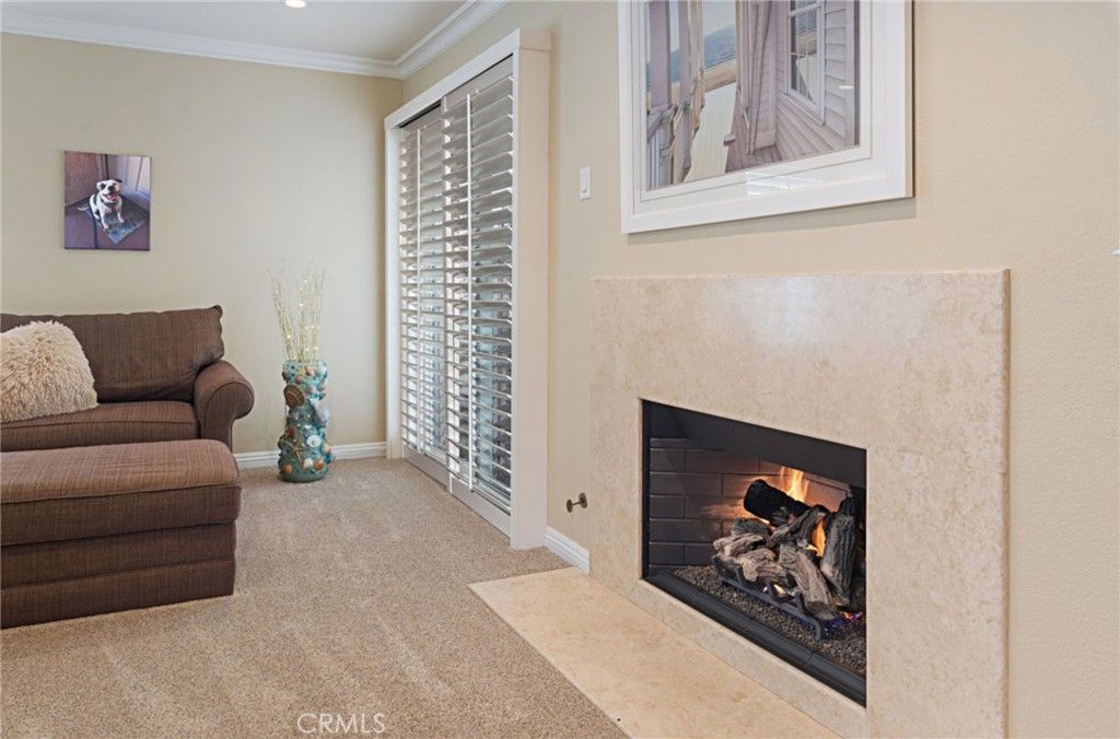 listing image 130725997126997958325
