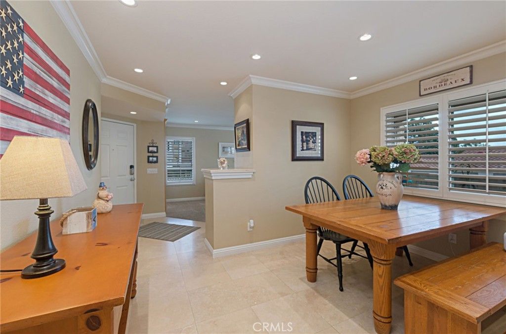 listing image 130721812035563413232