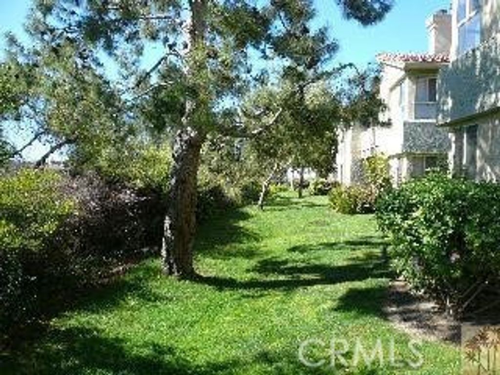 listing image 130721244831554867353