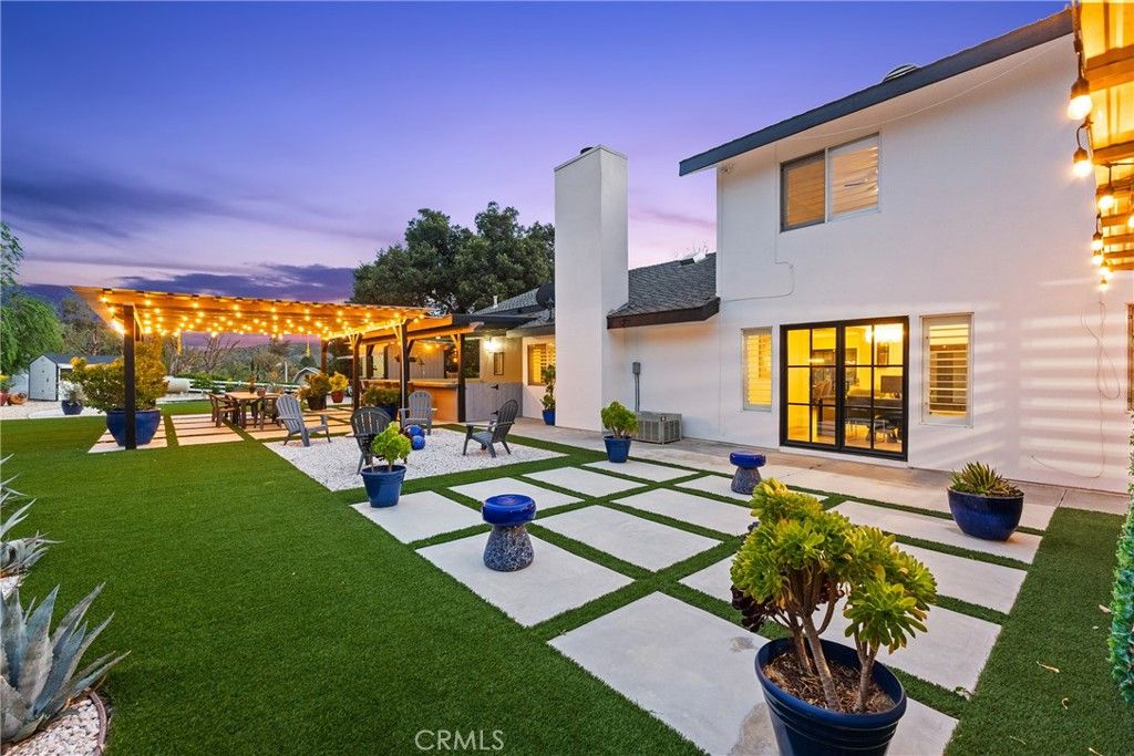 listing image 130729246535685358930