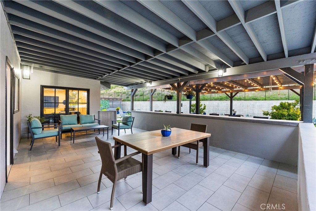 listing image 130722176681310211427
