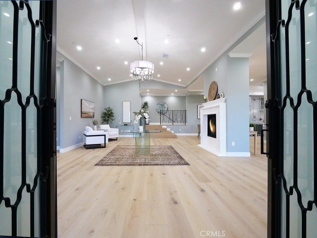 6888 Alta Vista Drive