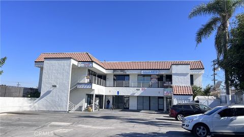 Photo of 11030 S Inglewood Avenue, Inglewood, CA 90304 (MLS # CV24243834)