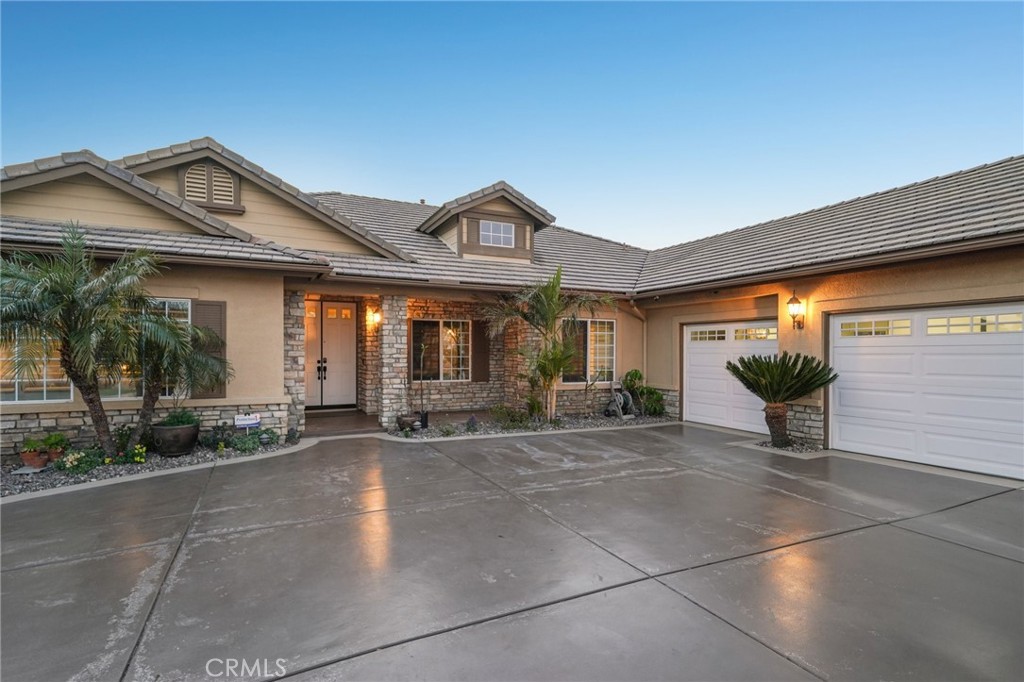 6822 Foxtail Court