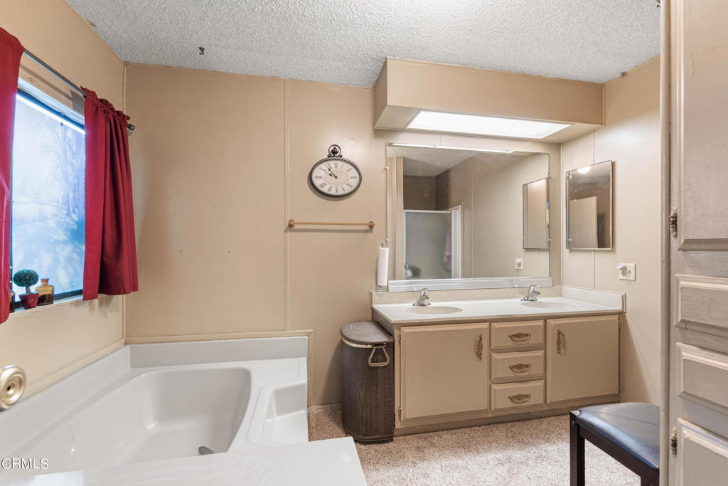 Patrician MHP - 0285 - Manufactured In Park