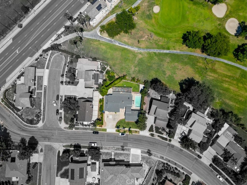 listing image 130720419159844045146