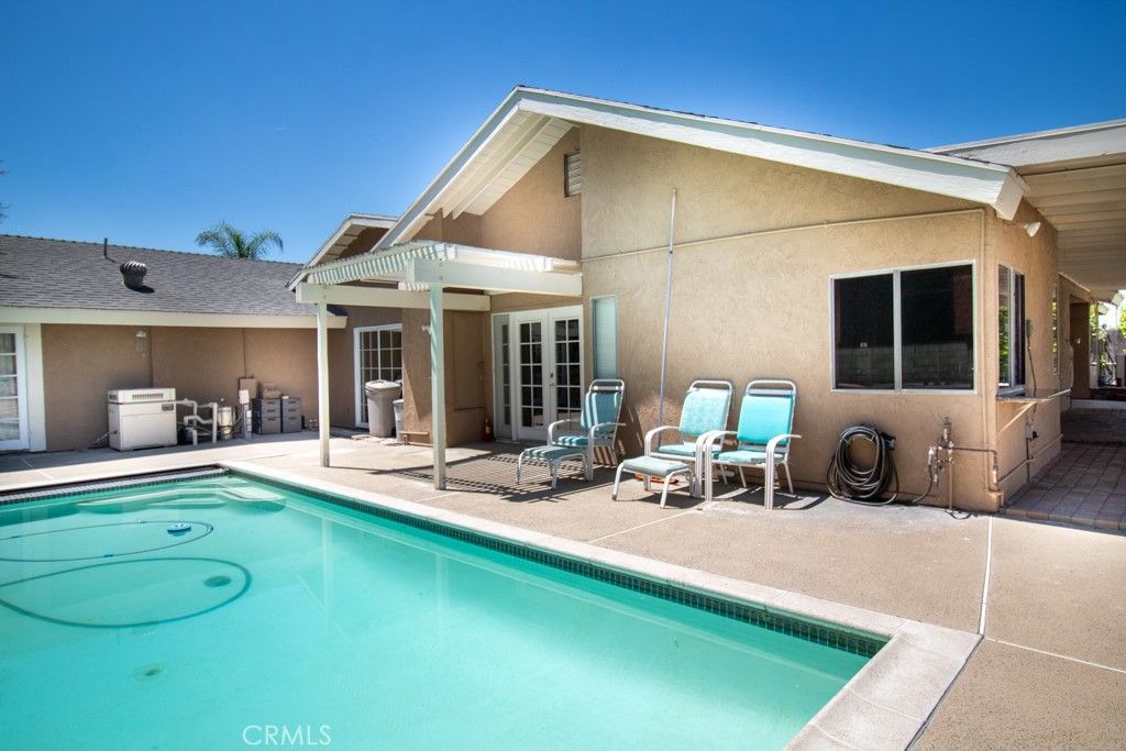 listing image 130728482226208332436