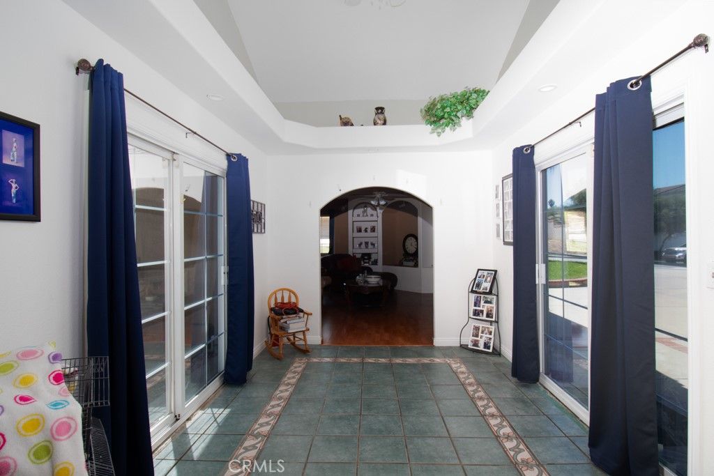 listing image 130721063318587356245