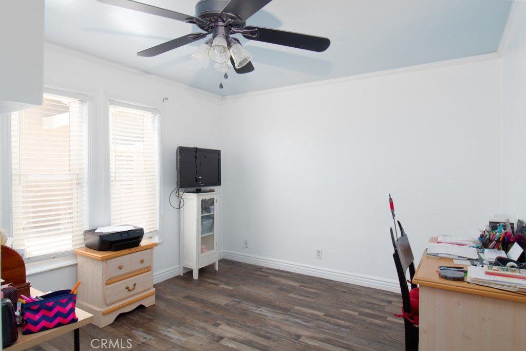 listing image 130722142217759520622