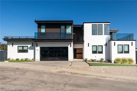 A home in Manhattan Beach