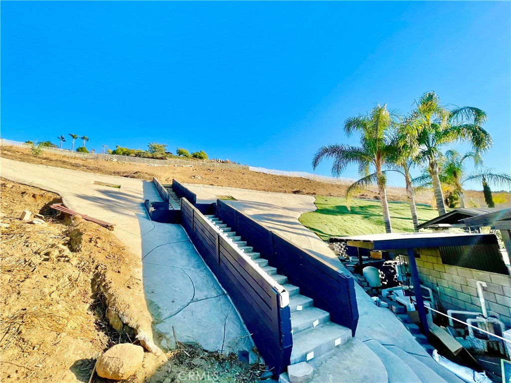 1204 Thoroughbred Lane