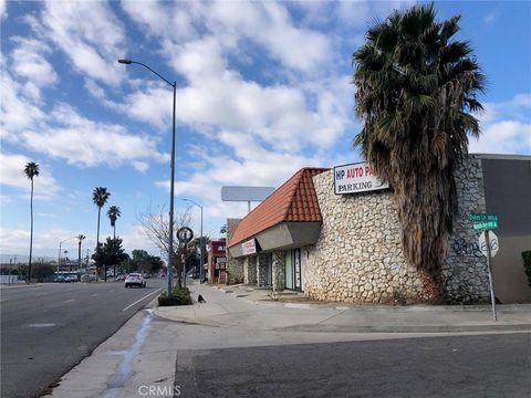 9741 Magnolia Avenue Riverside CA 92503