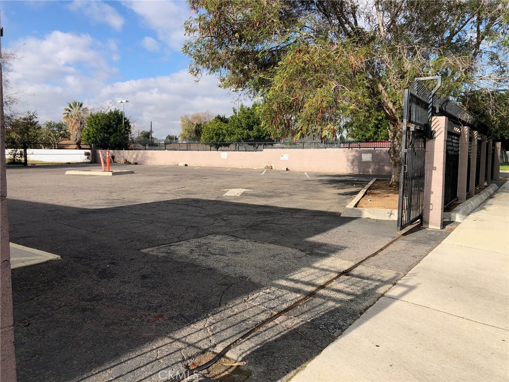 9741 Magnolia Avenue