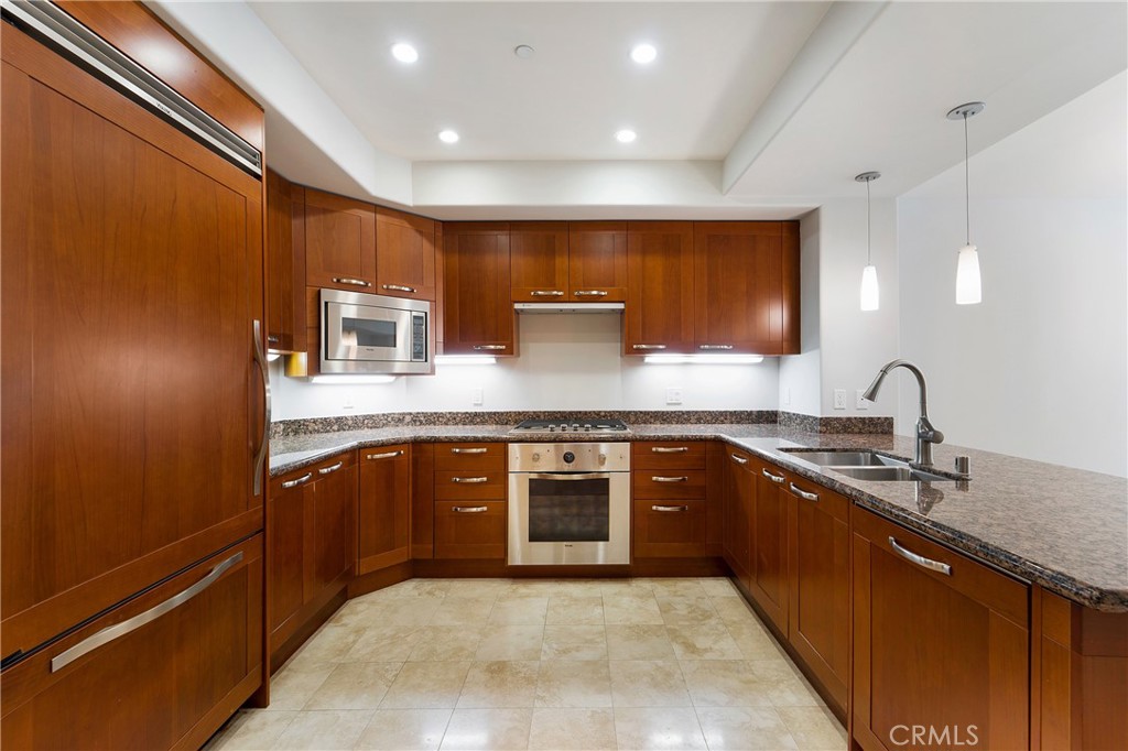 3000 The Plaza (3PLZ) - Residential Lease