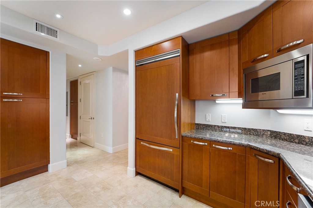 3000 The Plaza (3PLZ) - Residential Lease