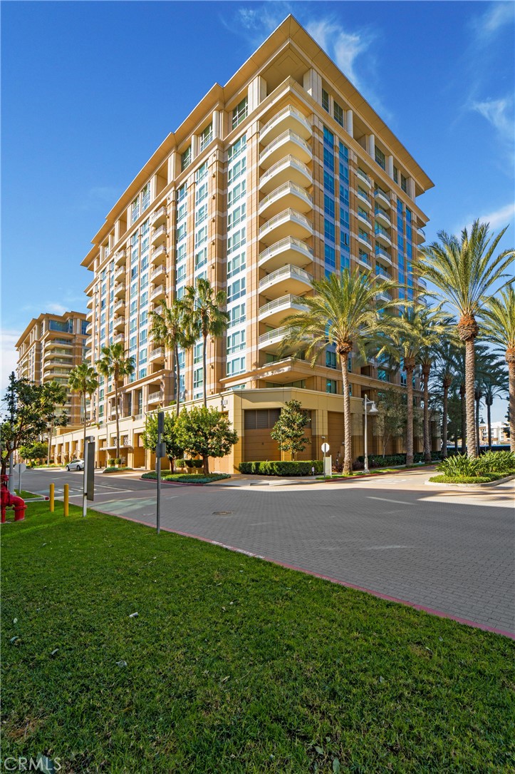 3000 The Plaza (3PLZ) - Residential Lease