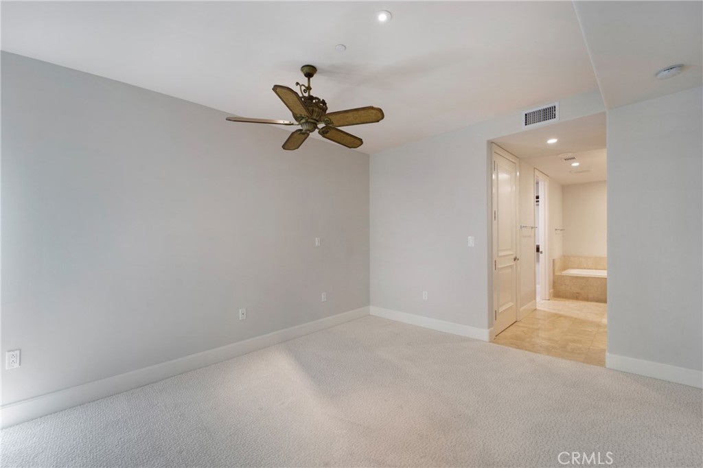 3000 The Plaza (3PLZ) - Residential Lease