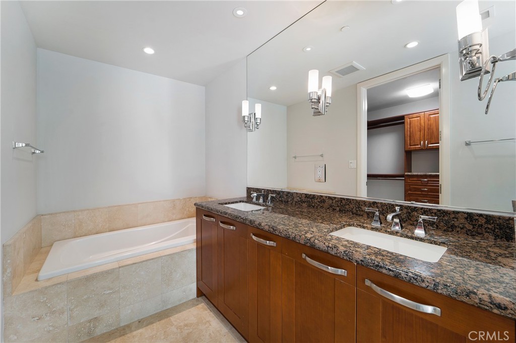 3000 The Plaza (3PLZ) - Residential Lease