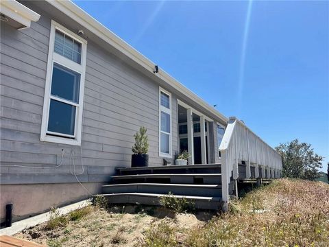 A home in Leona Valley