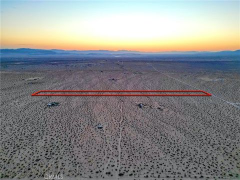 Photo of 10 Learco Way, Joshua Tree, CA 92252 (MLS # JT25071658)