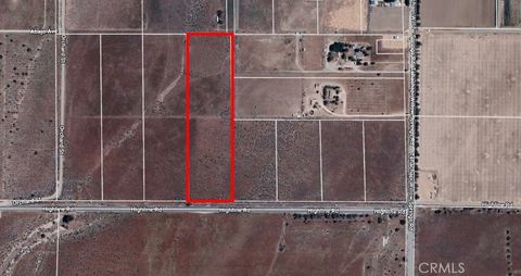 Photo of 15200 Highline Road, Tehachapi, CA 93561 (MLS # SR25058762) Photo of 15200 Highline Road, Tehachapi, CA 93561 (MLS # SR25058762)