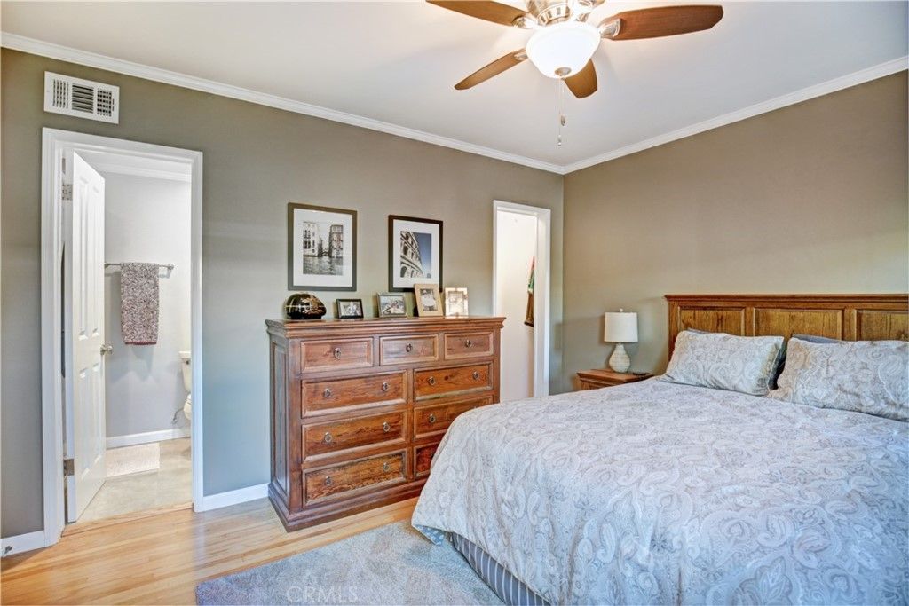 listing image 130727642414106511477