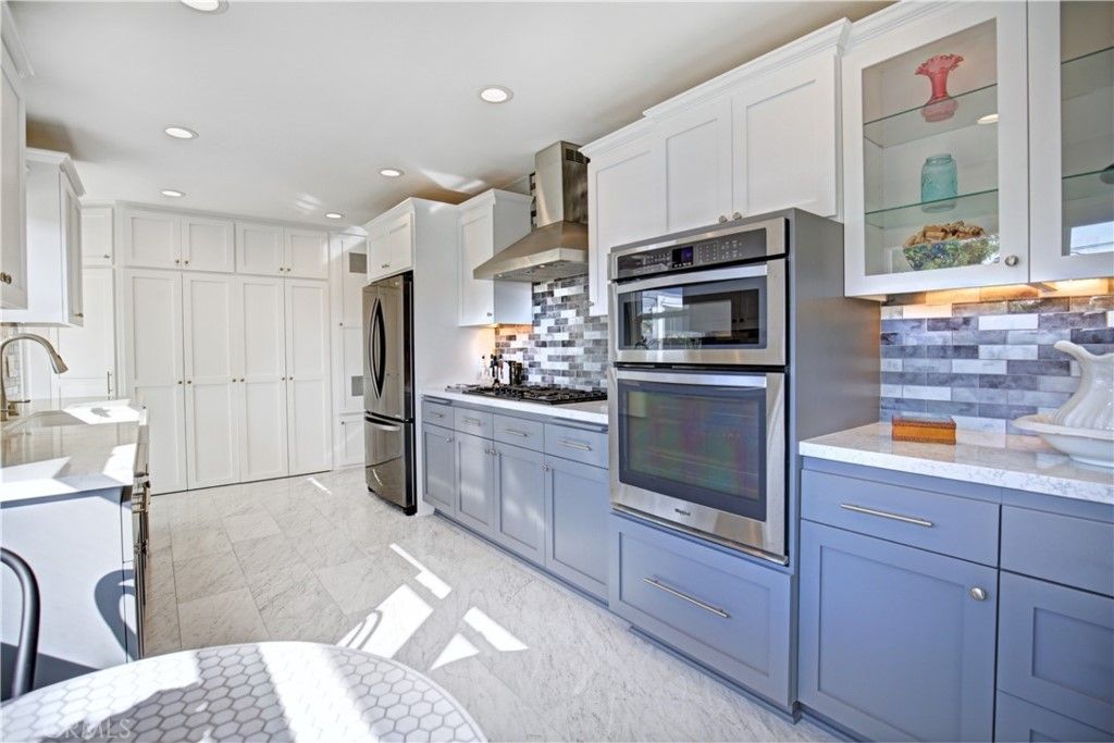 listing image 130728729581007505168