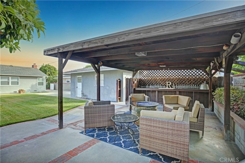 listing image 130720182070435554430