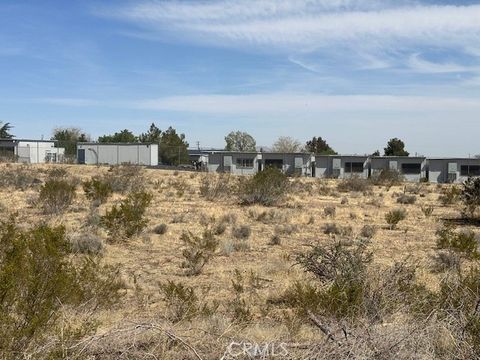 Photo of 0 Lemon Street, Hesperia, CA 92345 (MLS # HD25078627)