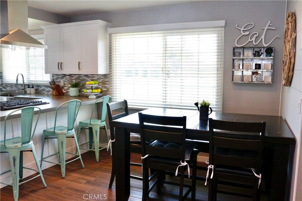 listing image 130724812678945239992
