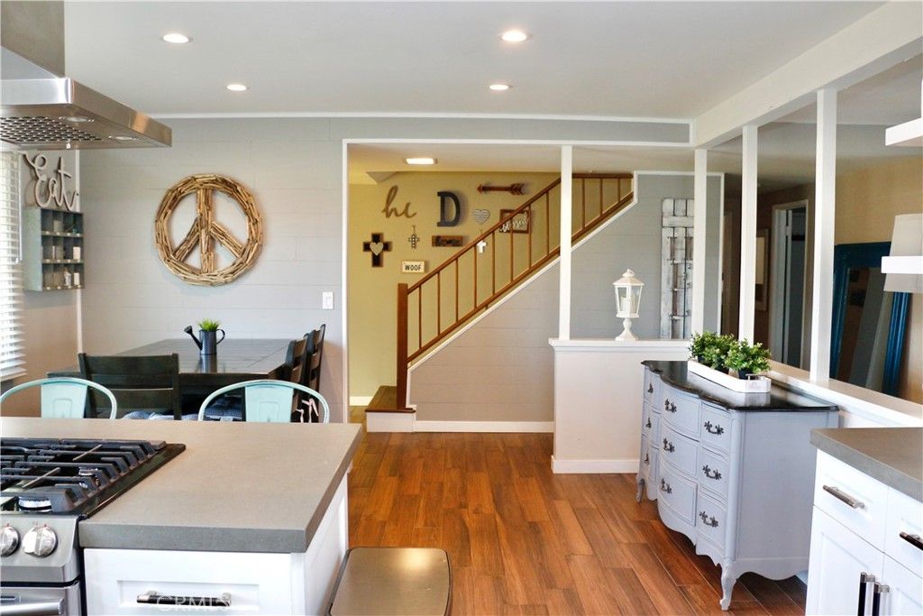 listing image 130725887752153336256