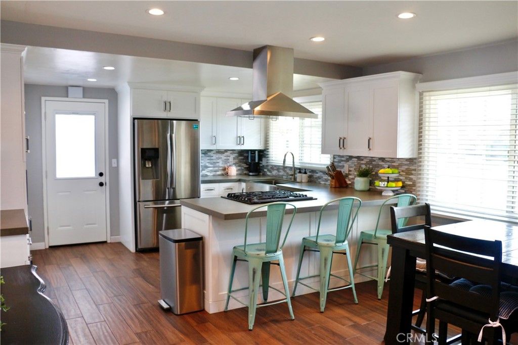 listing image 130728716404375552634