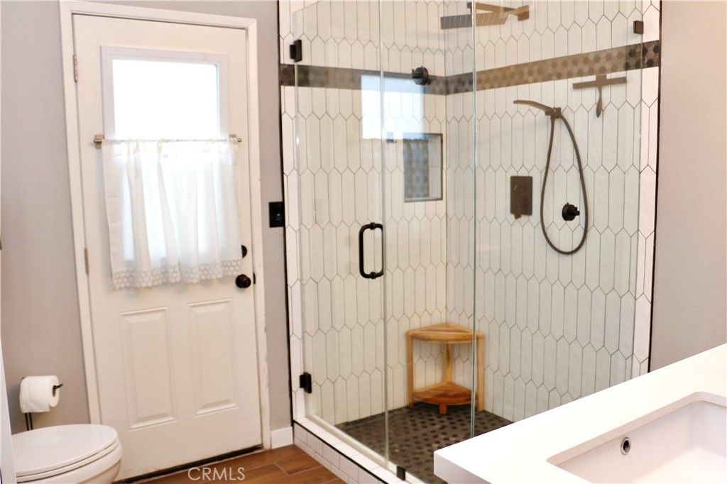 listing image 130727882902200544029
