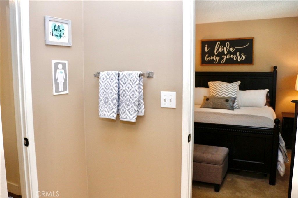 listing image 130722489453147770260