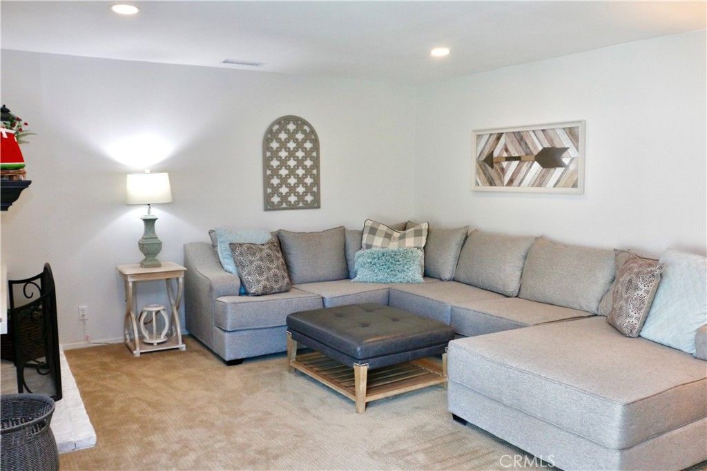 listing image 130723251353119274934