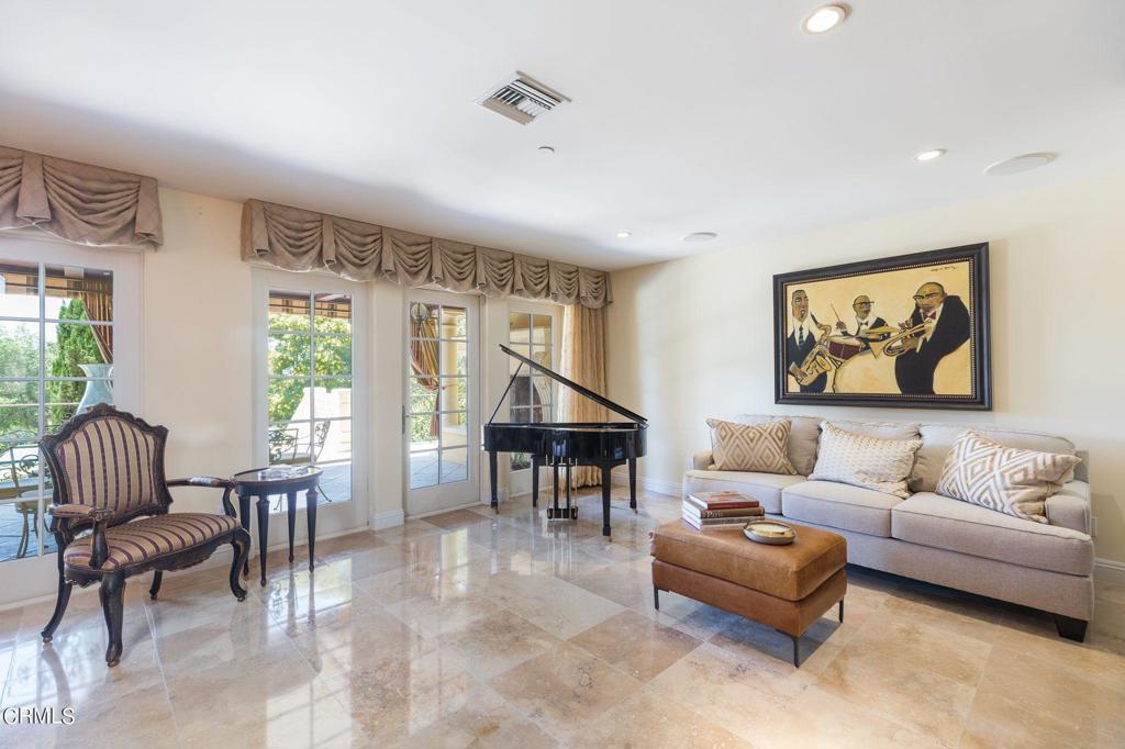 Las Posas Estates - 5249 - Residential