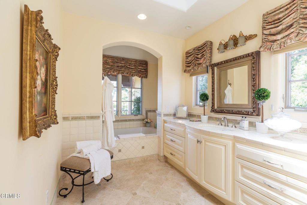 Las Posas Estates - 5249 - Residential