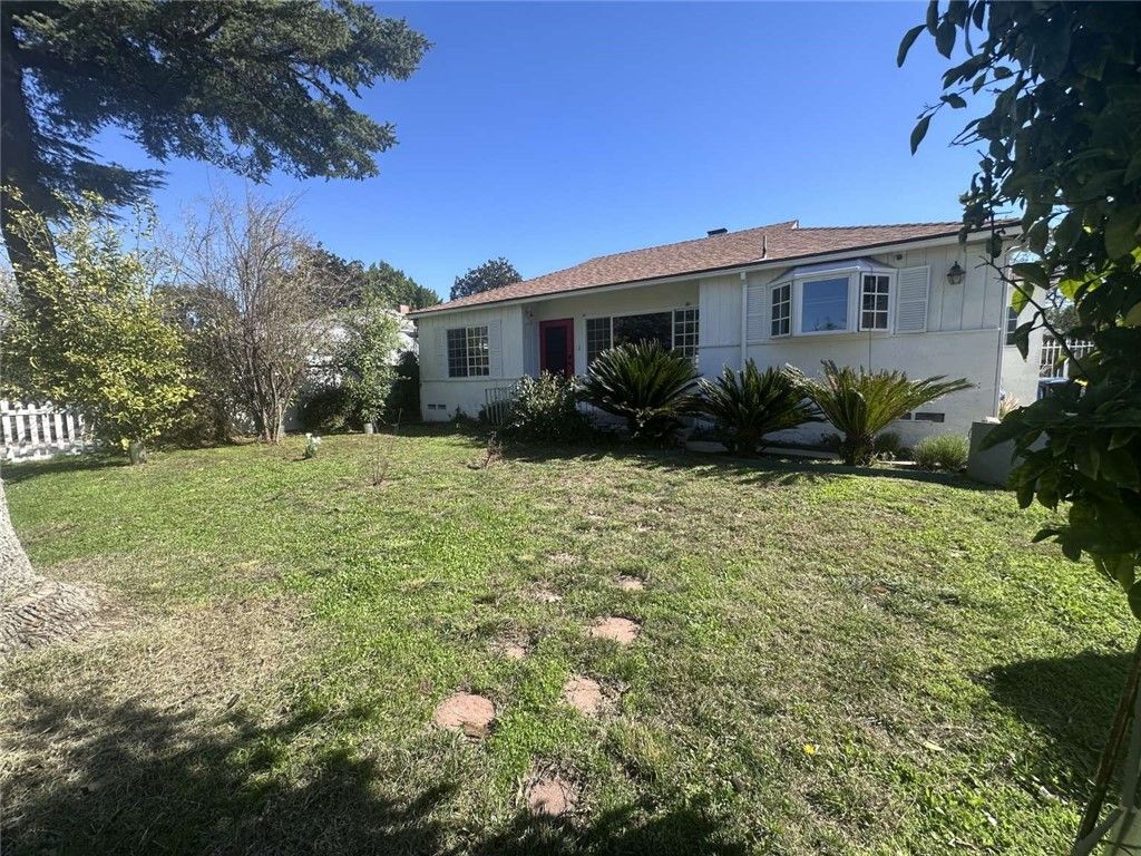 listing image 0