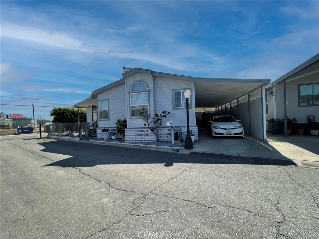 View South Gate, CA 90280 mobile home