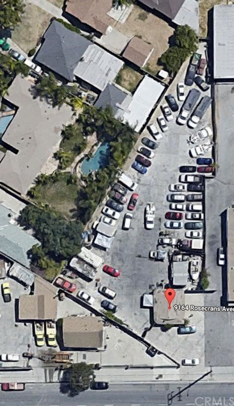 9164 Rosecrans Avenue Bellflower CA 90706