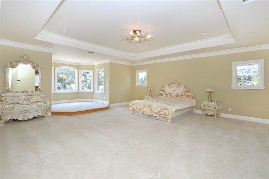 listing image 130726005595632398433