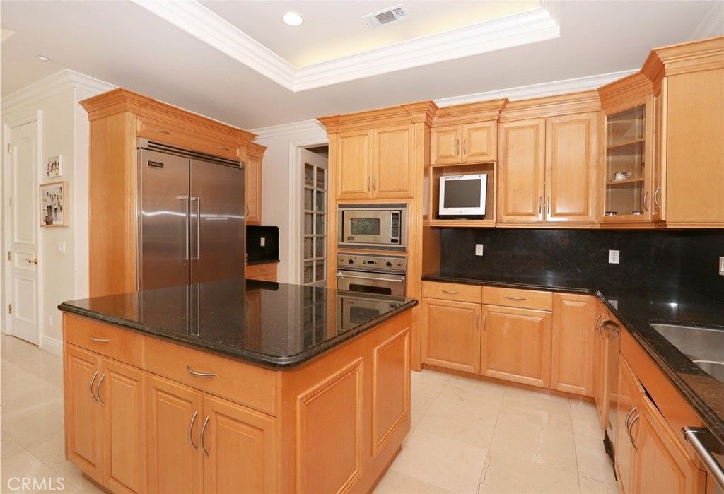 listing image 130727380845981561189