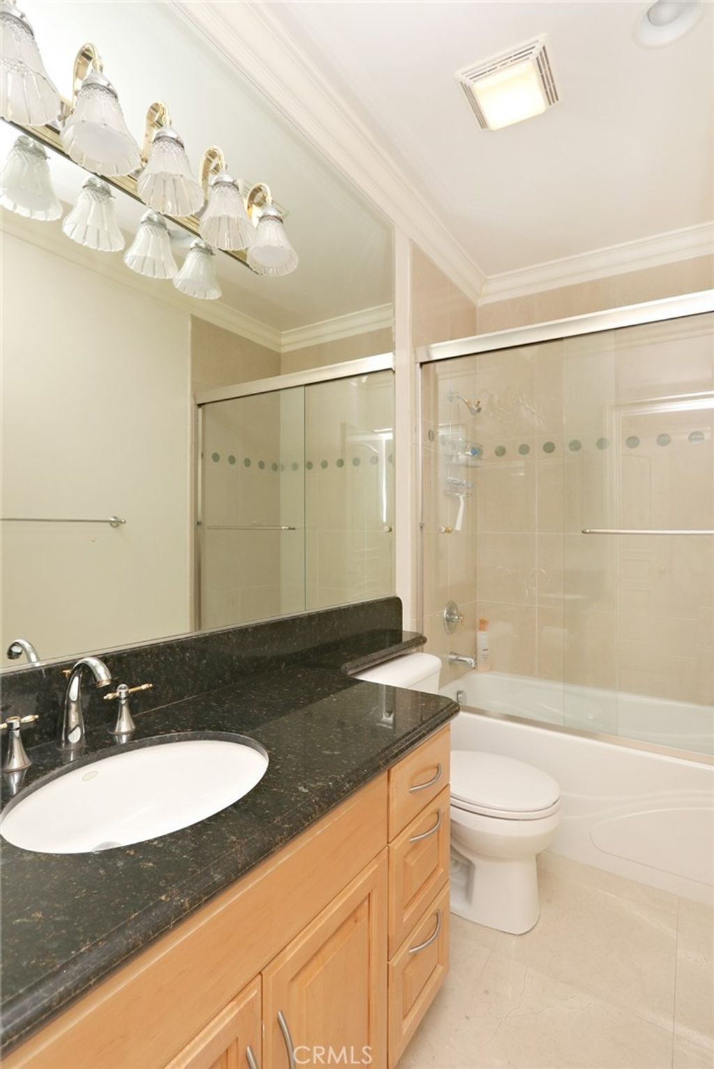 listing image 130720030581116286929