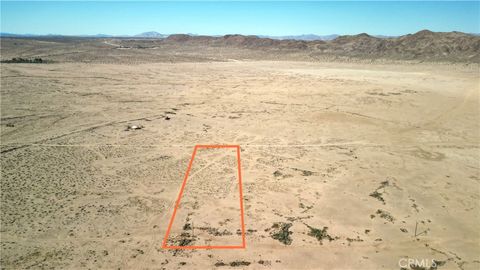 Photo of 0 Reagan Avenue, Joshua Tree, CA 92252 (MLS # JT25061192)