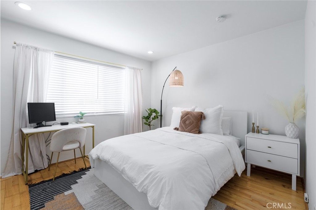 listing image 130725191786697357775