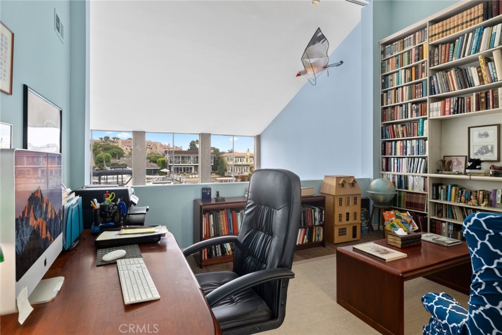 Linda Isle (LIND) - Residential