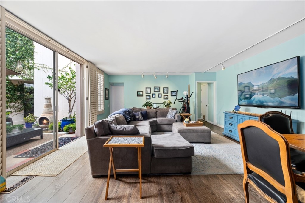 Linda Isle (LIND) - Residential